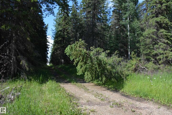 Property Photo:  62016 Twp Road 625  AB T0G 1A0 