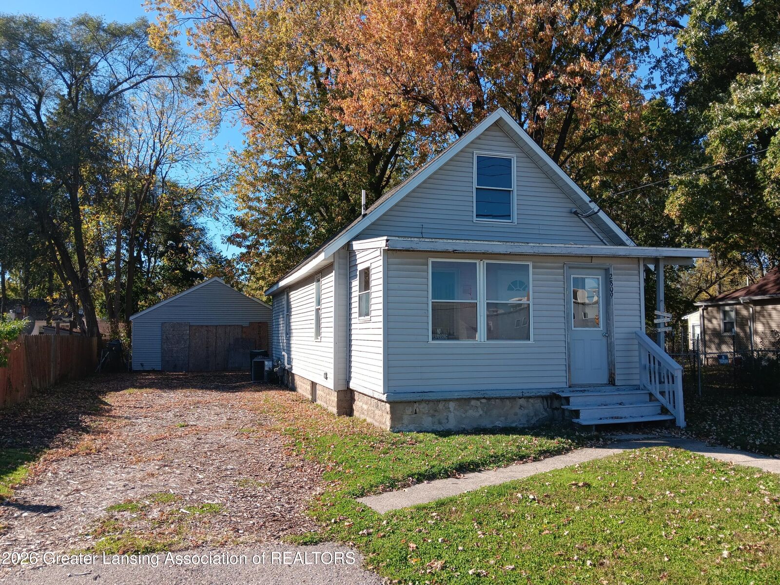 Property Photo:  2809 N Martin Luther King Jr Boulevard  MI 48906 