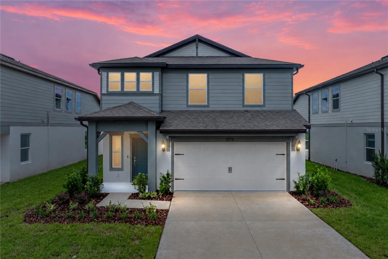 Property Photo:  1076 Kistna Drive  FL 33540 