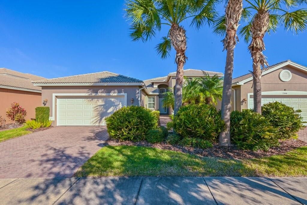 Property Photo:  15644 Aurora Lake Circle  FL 33598 