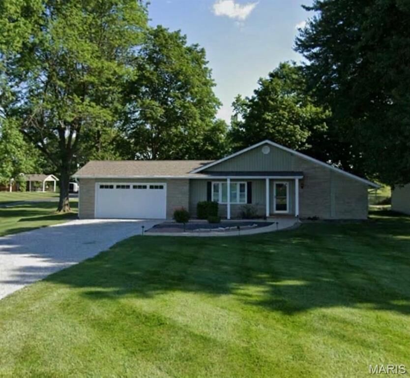 Property Photo:  8049 Donna Lane  IL 62025 