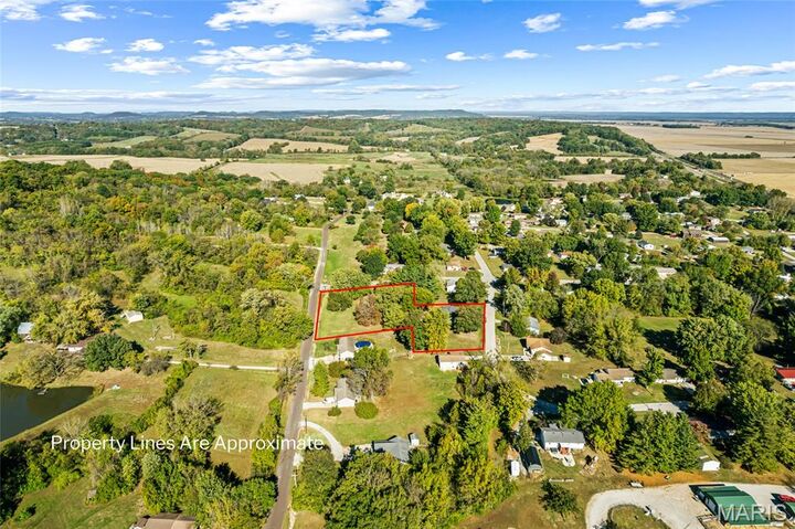 Property Photo:  1207 Apple Street  MO 63343 