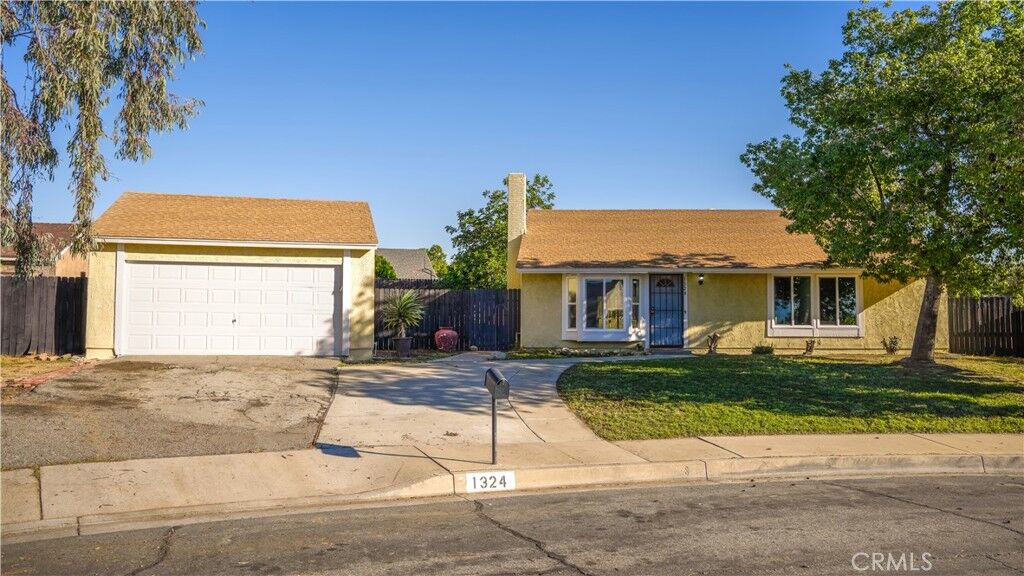 Property Photo:  1324 W Morgan  CA 92376 