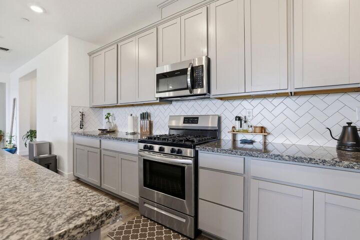 Property Photo: 658 Nathaniel Avenue CA 95632
