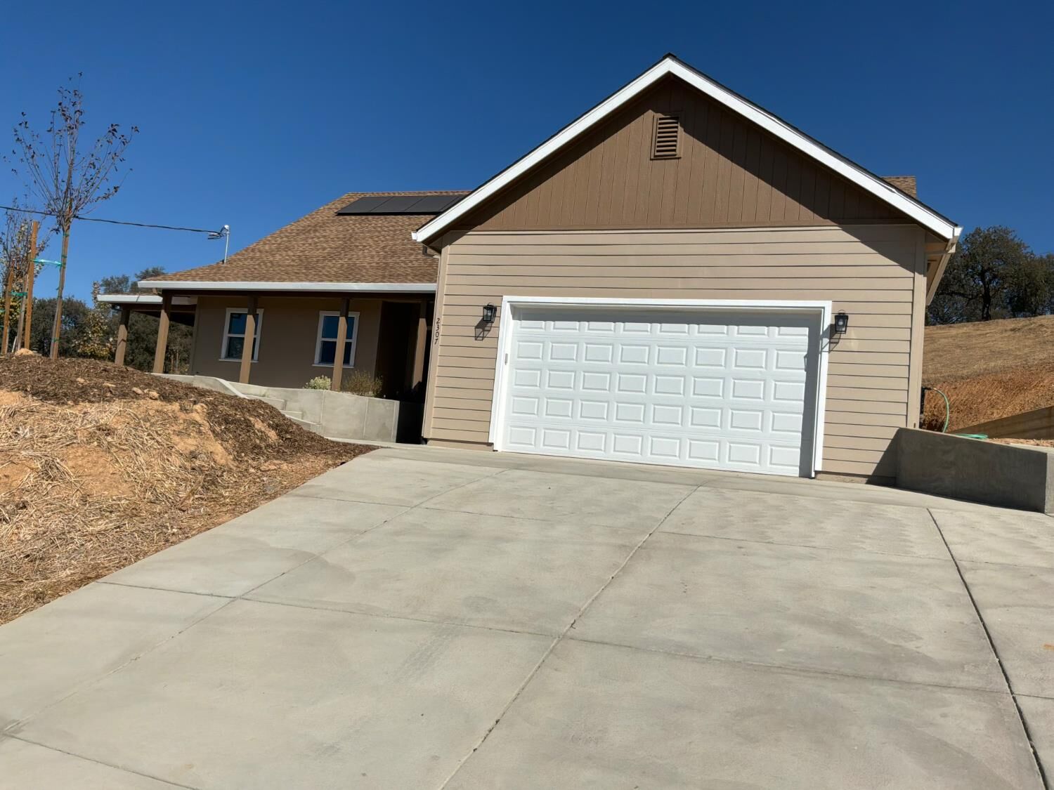 Property Photo:  2307 Arrowhead  CA 95228 