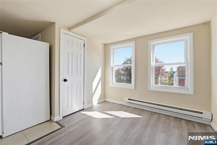 Property Photo:  279 Ridgewood Avenue 3  NJ 07112 