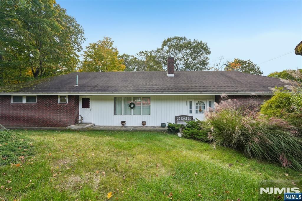 Property Photo:  767 Berdan Avenue  NJ 07470 