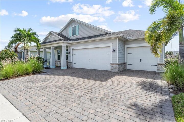 Property Photo:  16160 Bluestem Ln  FL 33982 