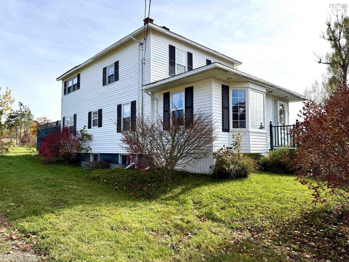 Property Photo:  84/86 Elm Street  NS B0M 1X0 