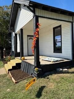 Property Photo:  915 1st Street  TX 76067 
