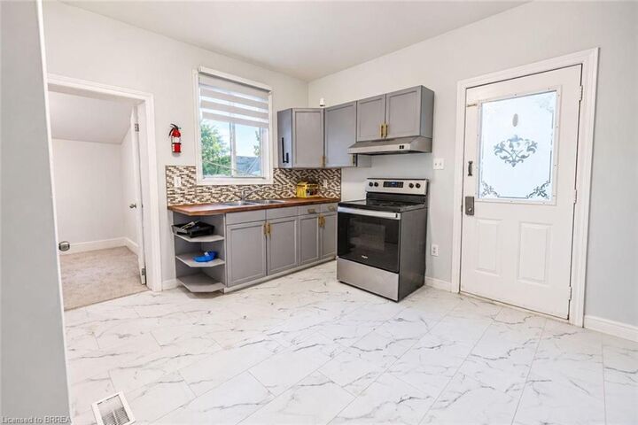 Property Photo: 169 Drummond Street Main ON N3S 6A6