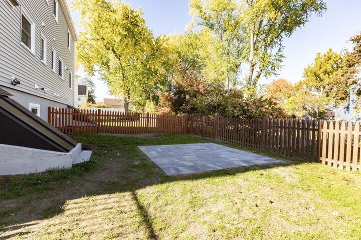 Property Photo:  12 Norcross Circle 12  MA 02474 