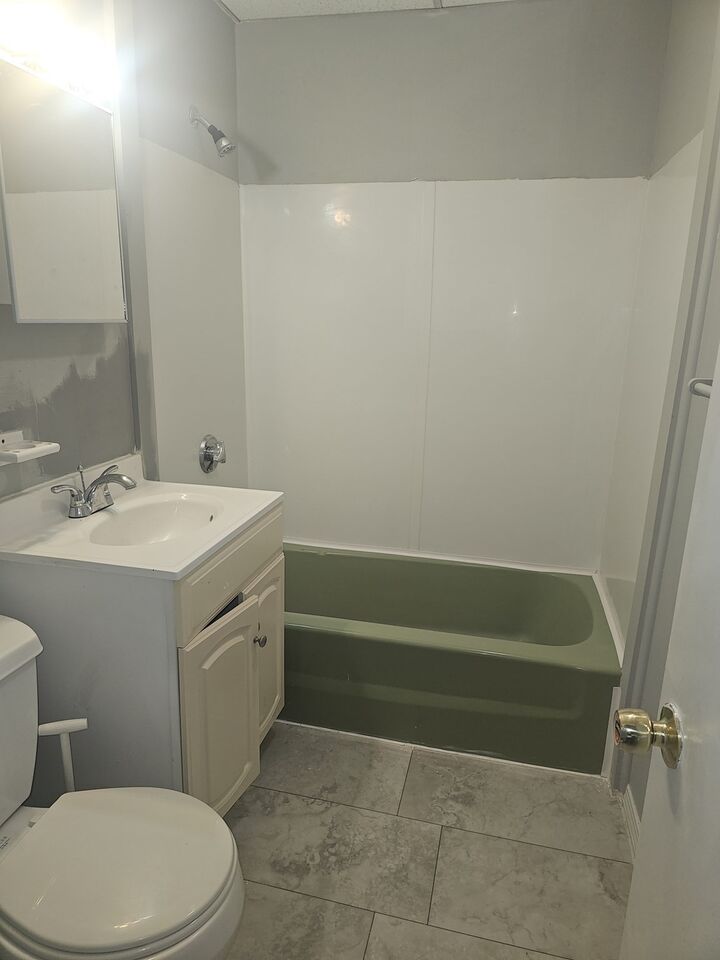 Property Photo:  62 Whipple St 3  MA 01607 