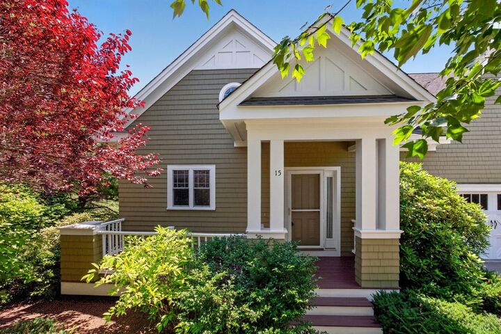 Property Photo:  15 Aberdeen 15  MA 02360 