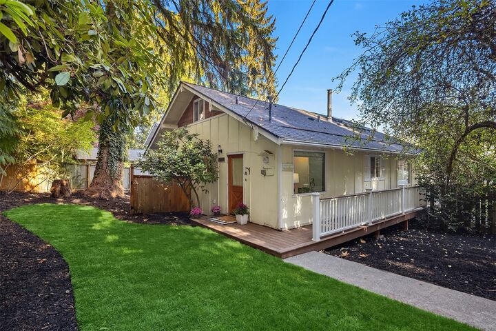 Property Photo:  13806 W Lake Kathleen Dr  SE  WA 98059 