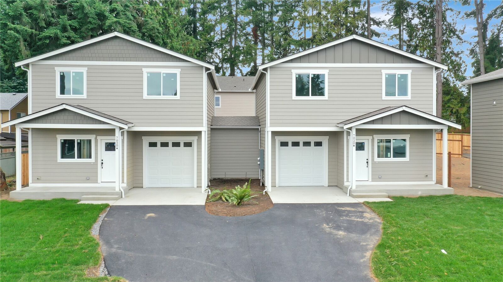 Property Photo:  7020  Wetmore Avenue B  WA 98203 