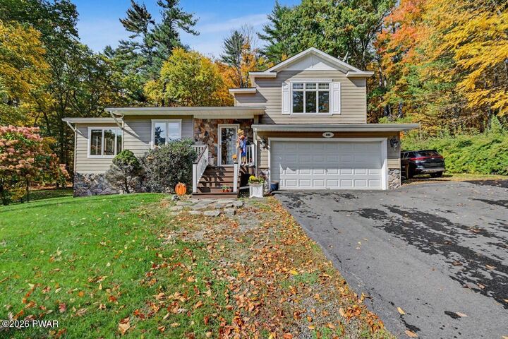 Property Photo:  446 Engvaldsen Road  PA 18428 