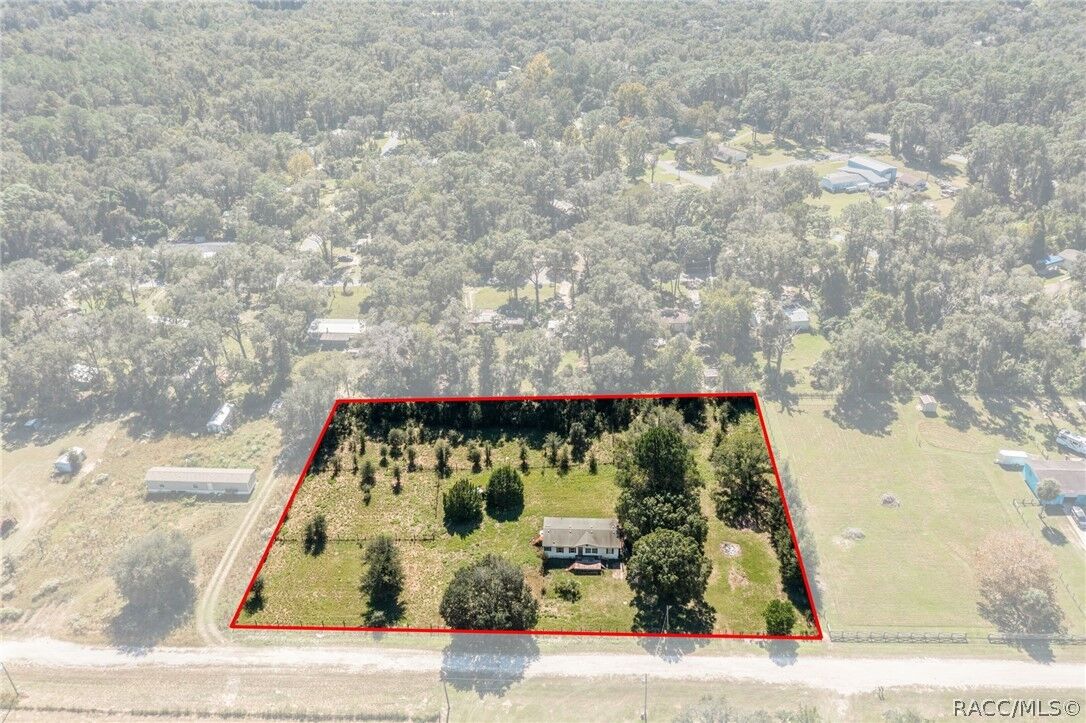 Property Photo:  2260 E Shales Court  FL 34442 