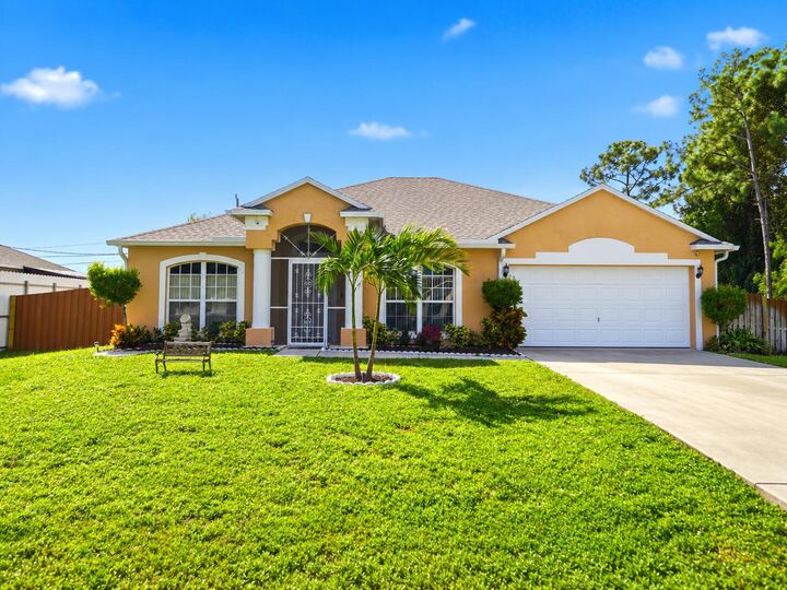 Property Photo:  4503 NW Albion Avenue  FL 34983 