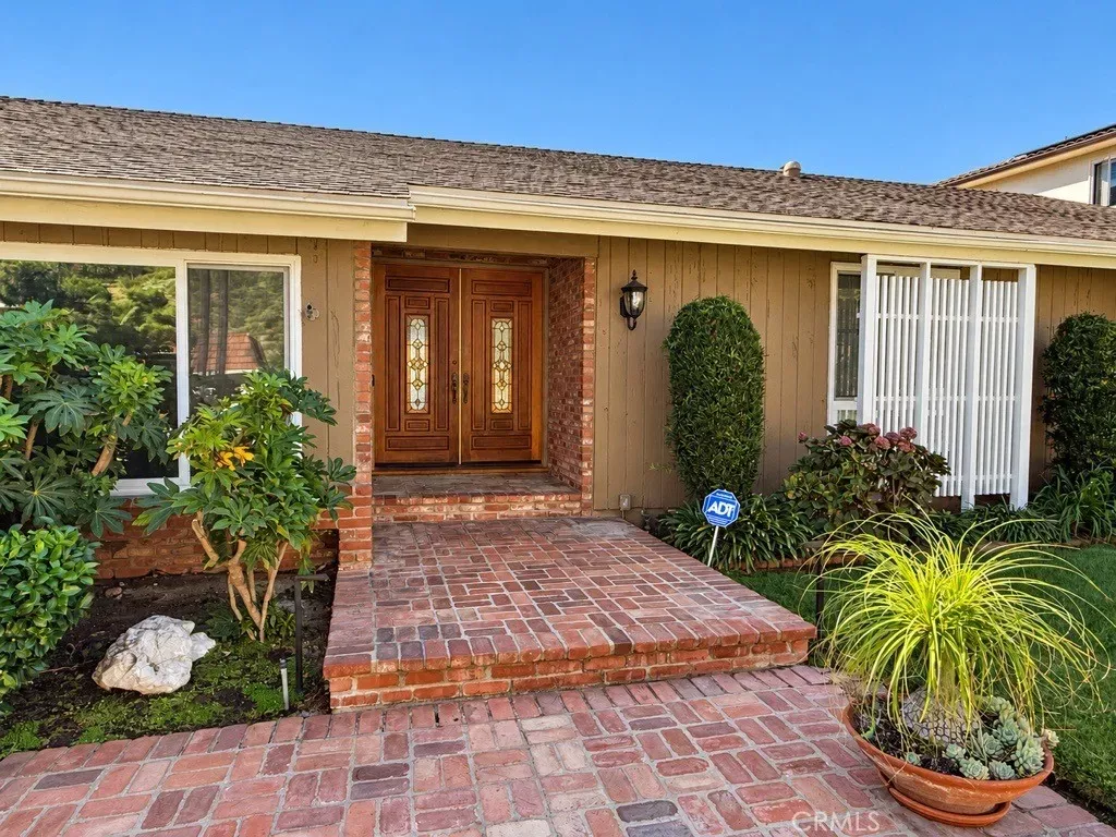 Property Photo:  6420 Innsdale  CA 90068 