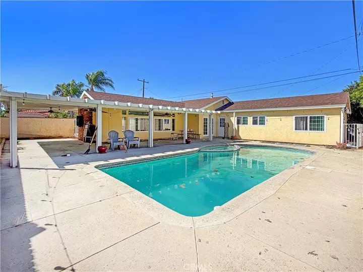 Property Photo:  9403 Irwingrove  CA 90241 
