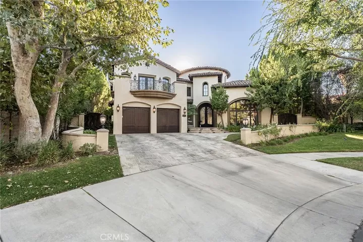 Property Photo:  25878 Shady Oak  CA 91381 