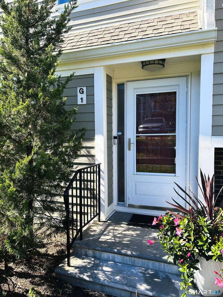 Property Photo: 71 Aiken Street G1 CT 06851