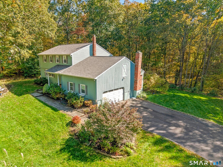 Property Photo:  122 Meadow Hills Drive  CT 06437 