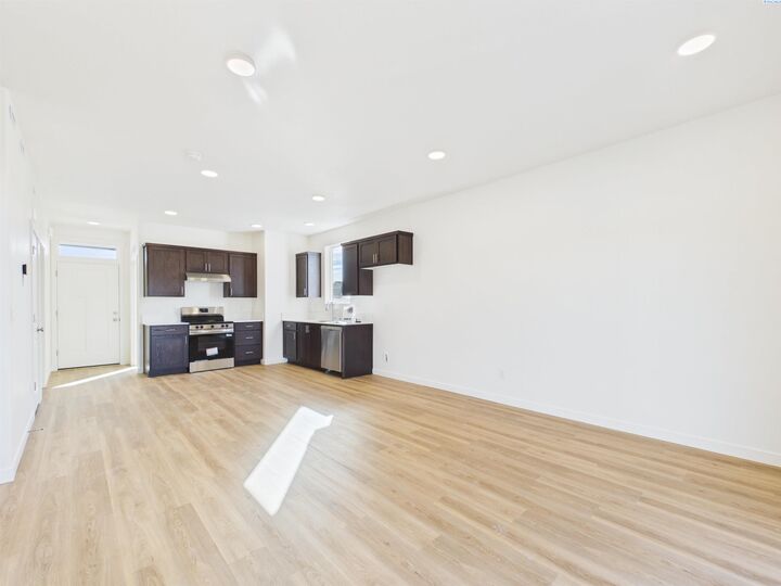 Property Photo: 1301 18th St. WA 99320