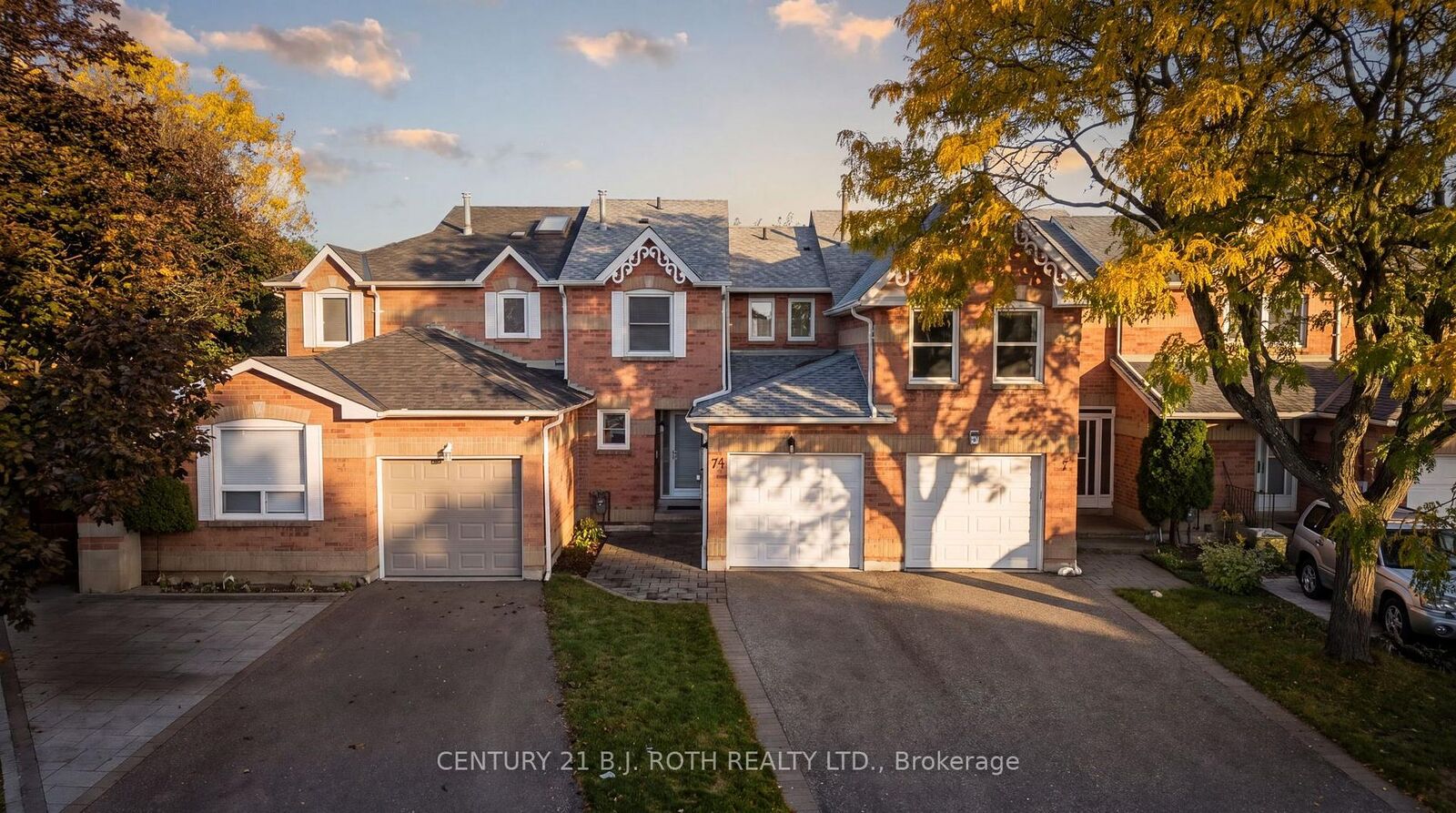 Property Photo:  74 Ritva Court E  ON L4C 9R4 