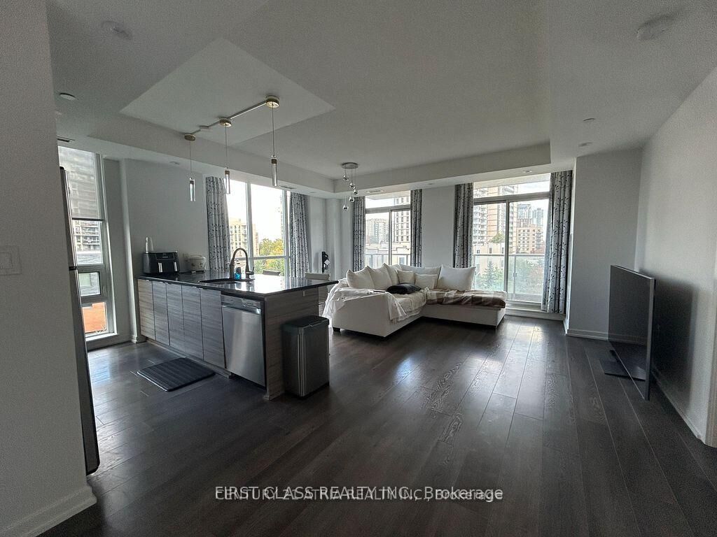 Property Photo:  62 Forest Manor Road 307  ON M2J 0B6 