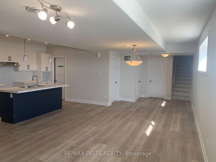Property Photo:  930 Chablis Crescent A  ON K0A 1W0 