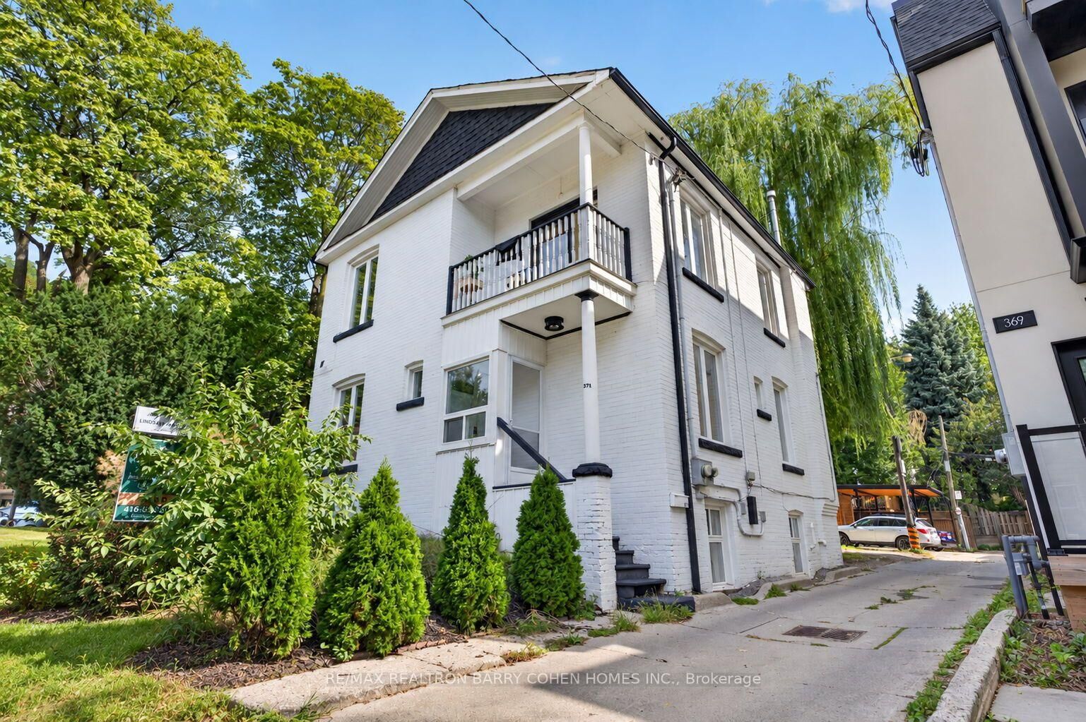 Property Photo: 371 Howland Avenue Lower ON M5R 3C1