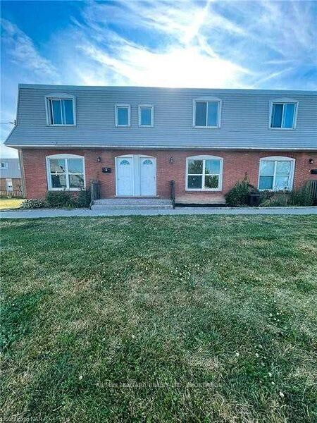 Property Photo:  69 Hagey Avenue 2  ON L2A 1W5 