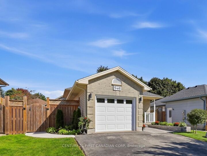 Property Photo:  546 Talltree Crescent  ON N5V 5E5 