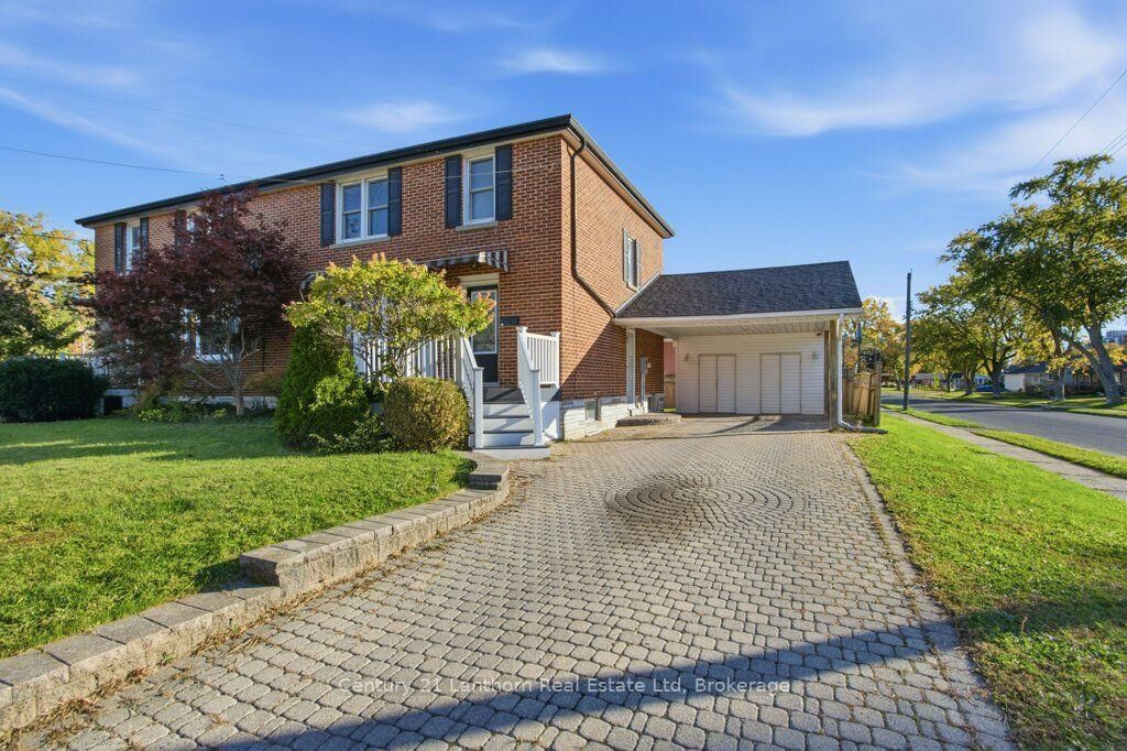 Property Photo:  1 Clarke Boulevard  ON K8N 4C8 