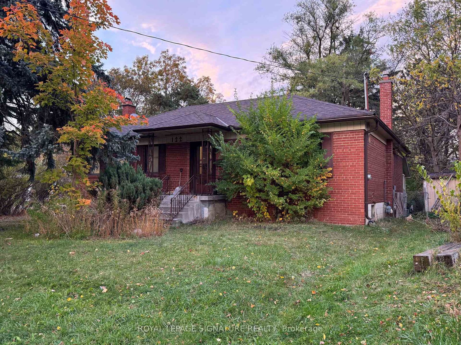 Property Photo:  120 &Amp 122 Earlton Road  ON M1T 2R6 