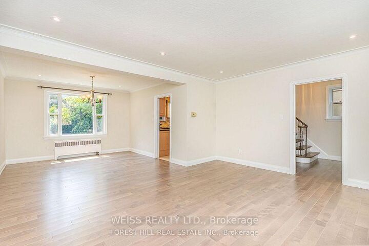Property Photo:  65 Prince Charles Drive  ON M6A 2H4 