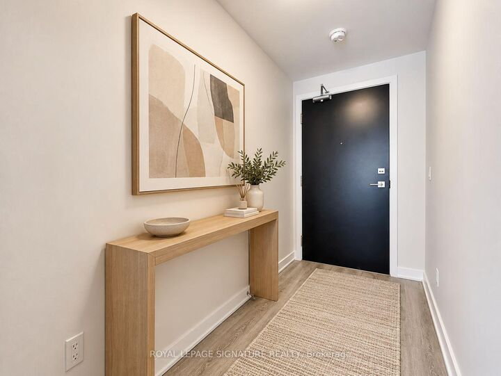 Property Photo:  5220 Dundas Street 313  ON L7L 0J4 
