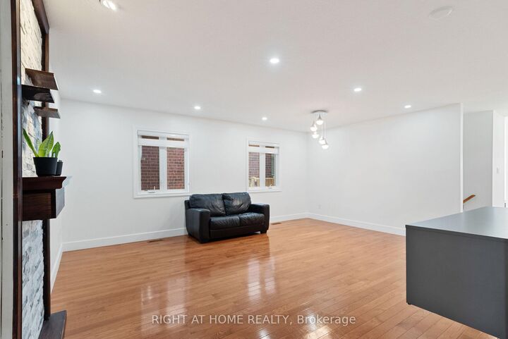 Property Photo:  1205 North Wenige Drive  ON N5X 4P7 