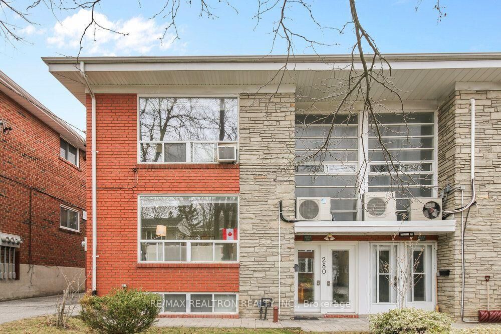 Property Photo:  280 Glenforest Road Upper  ON M4N 2A4 