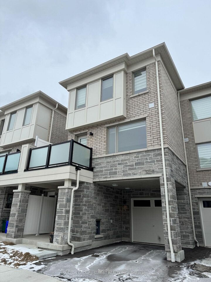 Property Photo:  3355 Thunderbird Prom N/A  ON L1X 0N1 