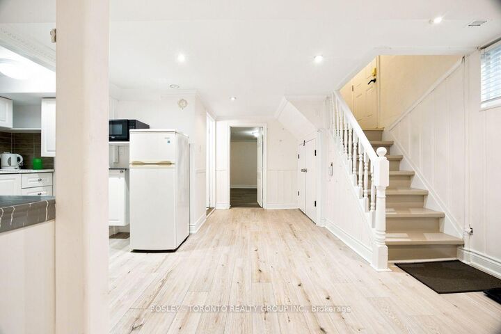 Property Photo:  3 Timgren Drive Lower  ON M1R 3R4 