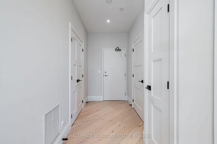 Property Photo:  980 Yonge Street 1002  ON M4W 3V8 