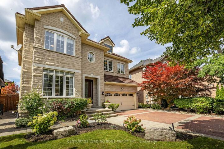 Property Photo:  40 Arista Gate  ON L4L 9H8 