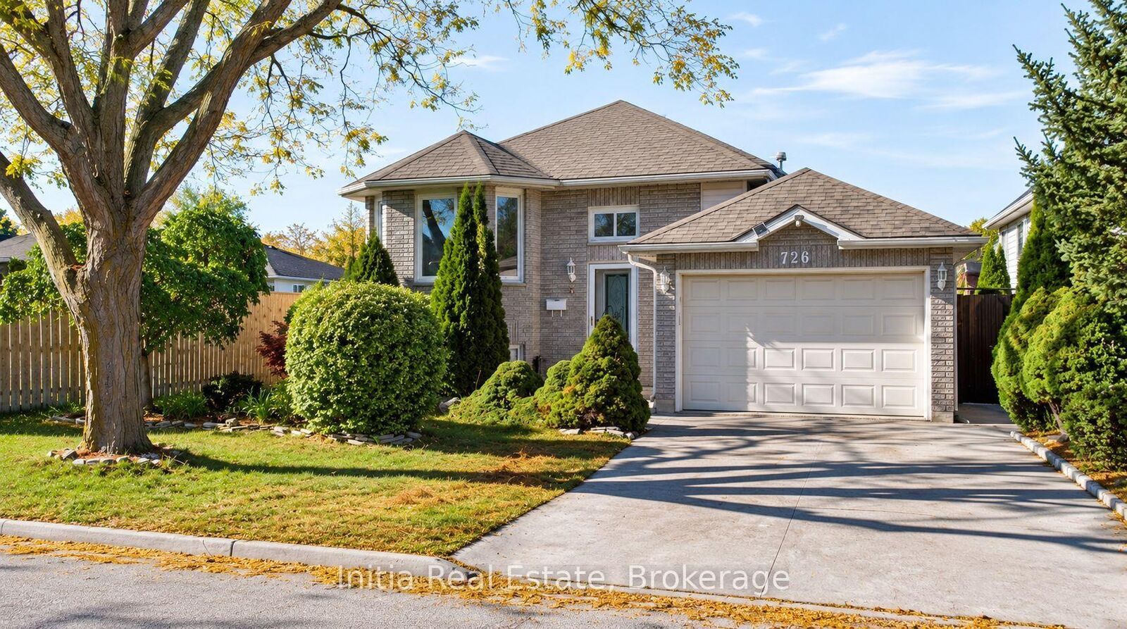 Property Photo:  726 Sandison Street N  ON N9E 4T2 