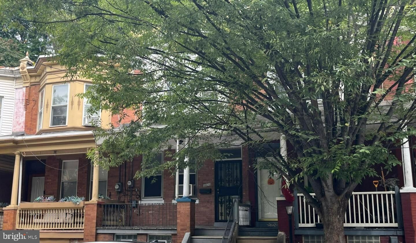 Property Photo:  4821 Ridge Avenue  PA 19129 