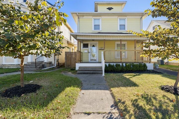 Property Photo: 1454 N Limestone Street OH 45503