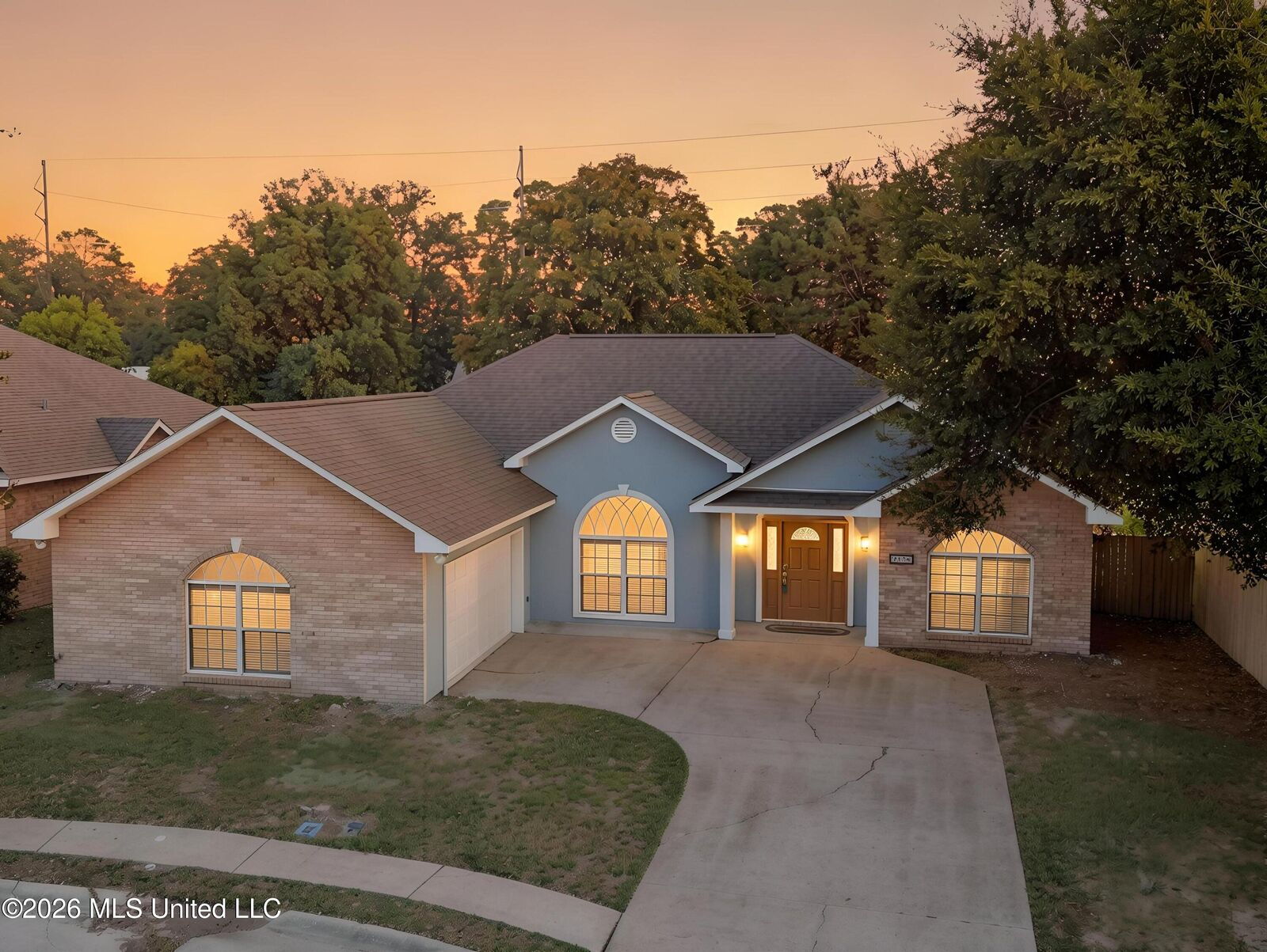 Property Photo:  2124 Lindhridge Drive  MS 39507 