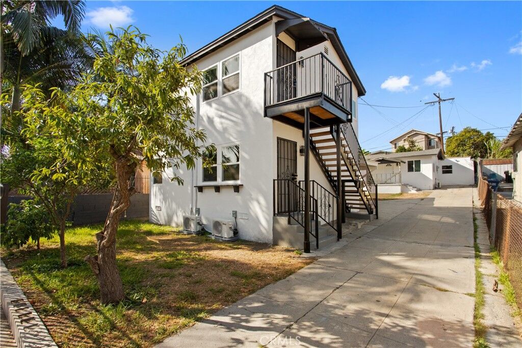 Property Photo:  1471 Adkisson Avenue  CA 90063 